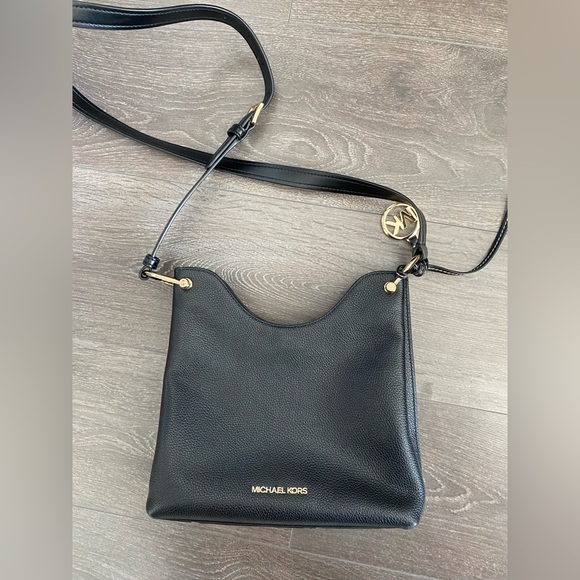 Michael Kors Purse - Picture 1 of 2